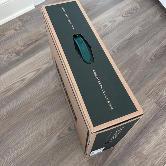 NIB Tecovas Jamie II Chestnut Leather Cowboy Boots with stitching - Picture 14 of 15